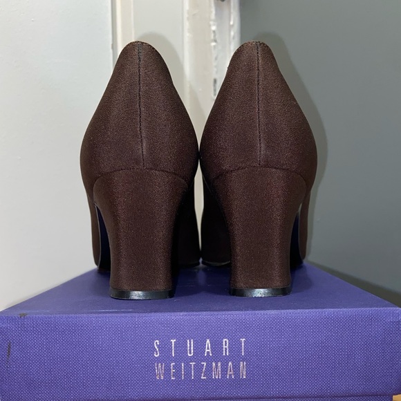 Stuart Weitzman dark brown kitten heel - Picture 5 of 5